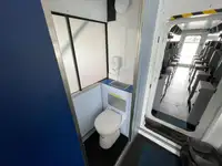 Контейнеровоз за продажба