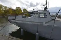 Военни кораби за продажба