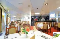 Круизен кораб за продажба