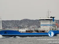 Танкер за нефт/химикали за продажба