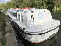 Пътнически кораб за продажба