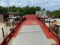 Десантен кораб, танкер за продажба
