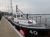 Пилотска лодка за продан