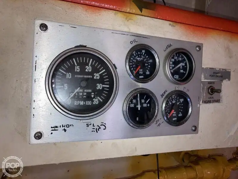 Десантен кораб, танкер за продажба