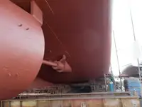 Хладилен кораб за продажба