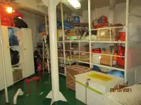 Хладилен кораб за продажба