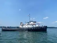 Буксир за продажба
