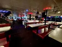 Пътнически кораб за продажба