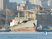 Хладилен кораб за продажба