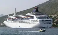Круизен кораб за продажба