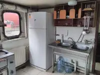 Баржа за продажба
