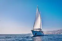 Круизен кораб за продажба