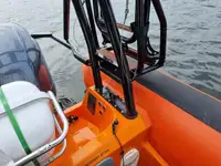 Контейнеровоз за продажба
