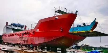 Десантен кораб, танкер за продажба