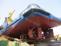 Хладилен кораб за продажба