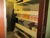 Хладилен кораб за продажба