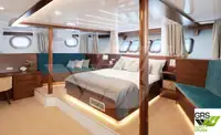Круизен кораб за продажба