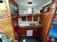 Кораб за проучване за продажба