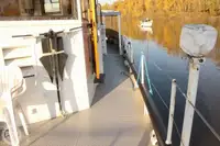 Ферибот за продажба