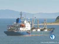 Хладилен кораб за продажба