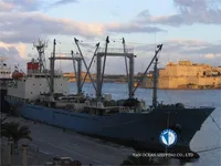 Хладилен кораб за продажба