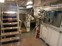 Контейнеровоз за продажба