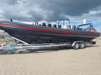 Контейнеровоз за продажба