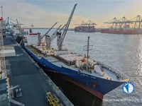 Хладилен кораб за продажба