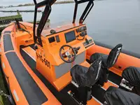 Контейнеровоз за продажба