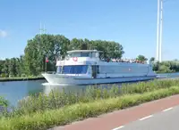 Круизен кораб за продажба