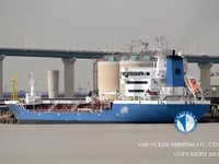 Танкер за нефт/химикали за продажба