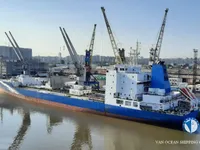 Хладилен кораб за продажба
