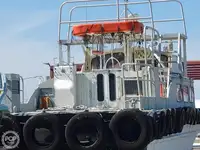 Кораб за превоз на екипаж за продажба
