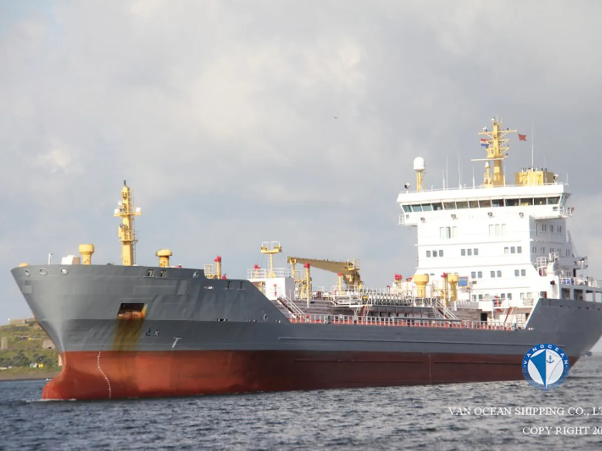 Танкер за нефт/химикали за продажба