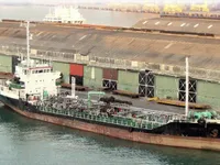 Танкер за нефт/химикали за продажба
