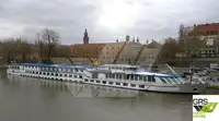 Круизен кораб за продажба