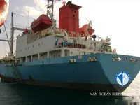 Хладилен кораб за продажба