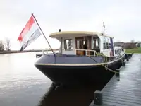Баржа за продажба