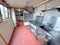Круизен кораб за продажба