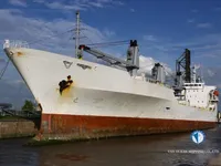 Хладилен кораб за продажба