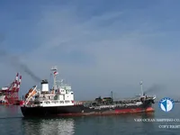 Танкер за нефт/химикали за продажба