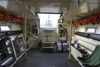 Военни кораби за продажба