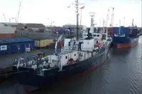 Изследователски кораб за продан