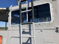 Десантен кораб, танкер за продажба