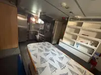 Катамаран за продажба