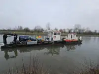 Буксир за продажба