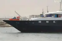 Пътнически кораб за продажба