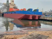 Баржа за продажба