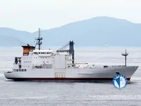 Хладилен кораб за продажба
