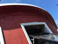 Буксир за продажба